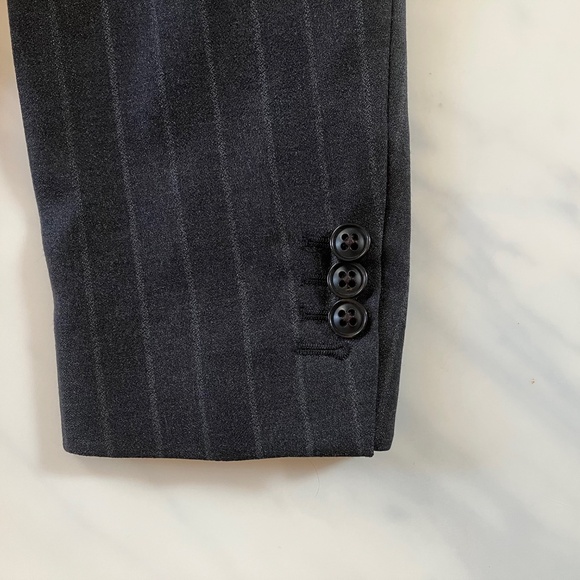 Marc Jacobs Gray Pinstripe Jacket w/ Silk Leopard Lining US 40 EU 50 L XL - Picture 5 of 7